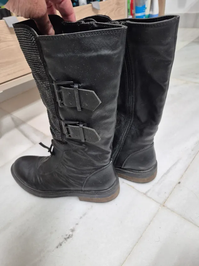 Botas altas negras