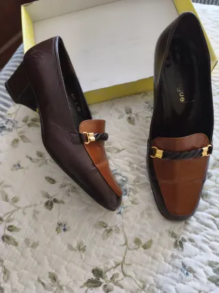 Zapatos de tacón marron