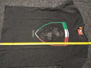 Camiseta Ferrari Gris Escudo Cavallino Rampante