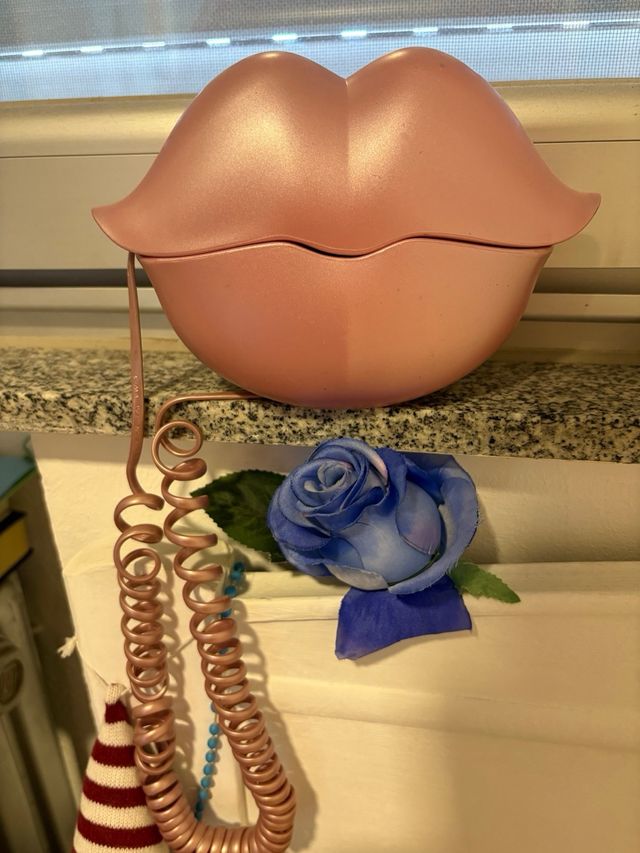 Teléfono Bratz Labios Rosa Funcional Con cable