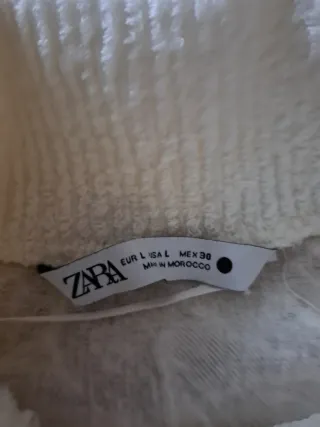 Vestido blanco cuello alto Zara