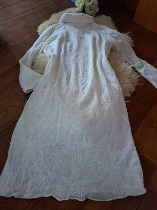 Vestido blanco cuello alto Zara