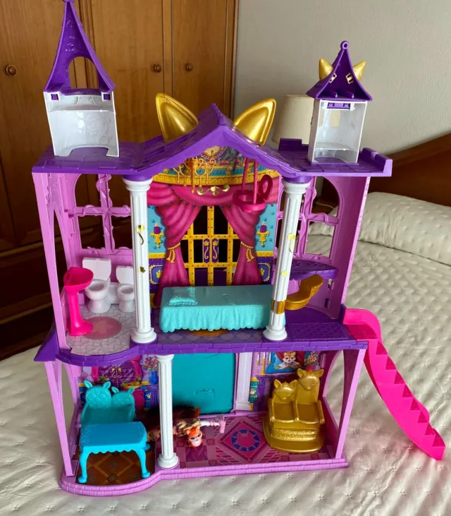 Castillo Baile Real Enchantimals.