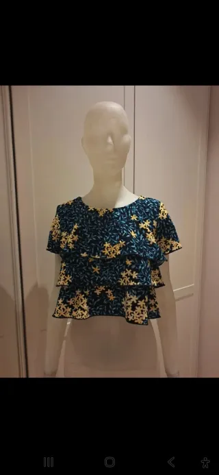 Blusa Zara Talla L Estampada Flores