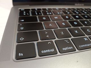 MacBook Air 13" Retina Gris Espacial A1932