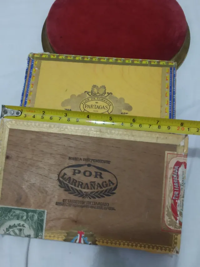 Cajas Vintage Partagas & Lañarrañaga Habana cuba