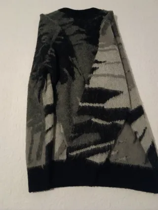 Jersey Zara Estampado Gris y Negro