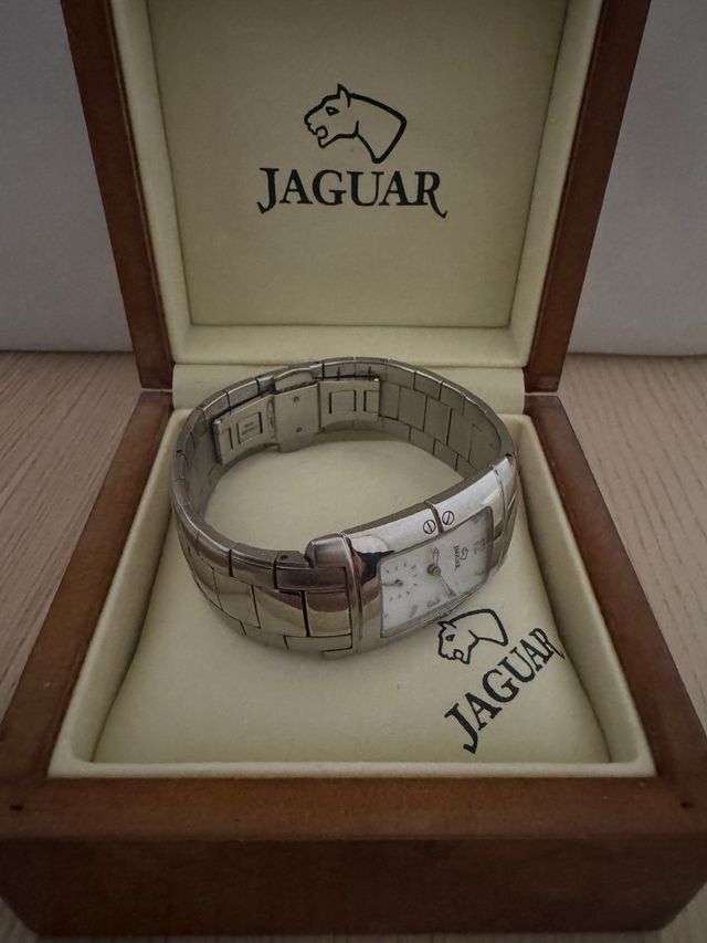 Reloj Jaguar Swiss Made con caja original