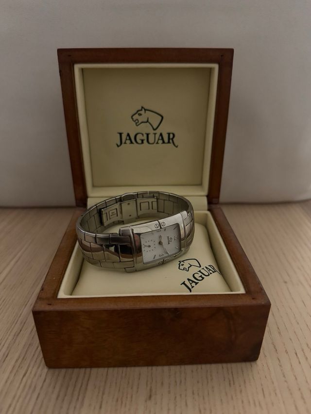 Reloj Jaguar Swiss Made con caja original