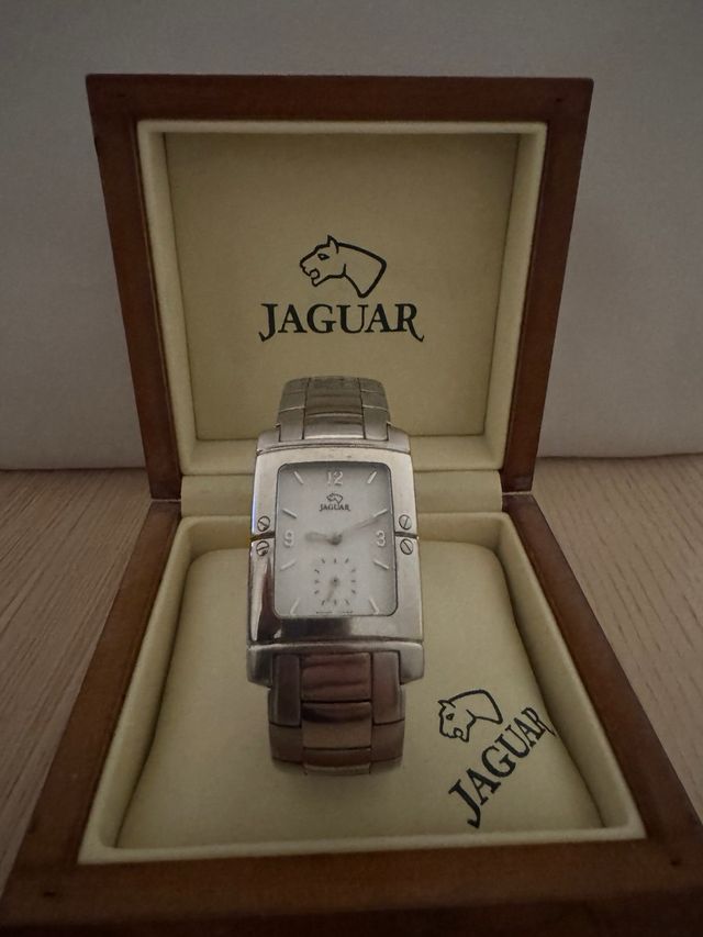 Reloj Jaguar Swiss Made con caja original