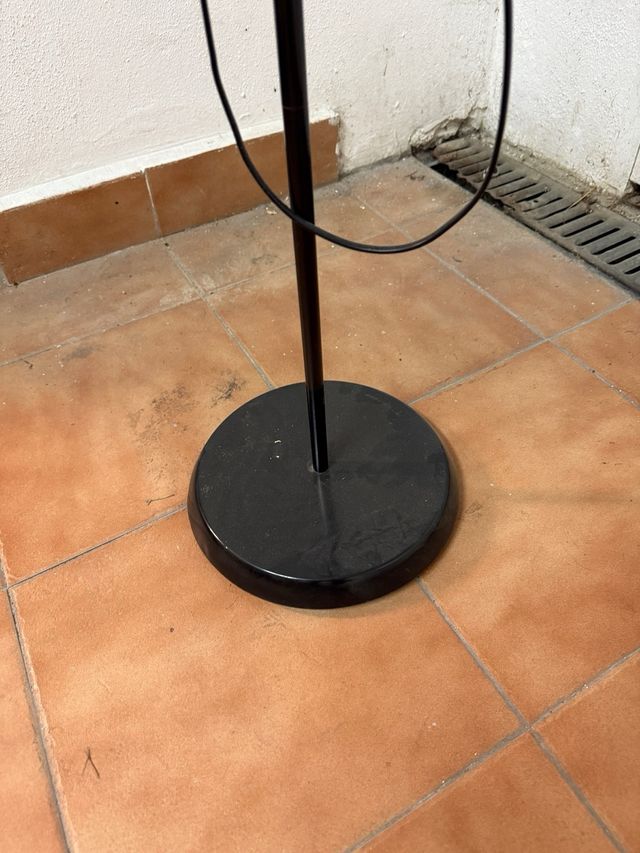 Lámpara de pie moderna