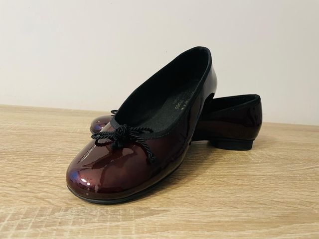 Zapatos Bailarina Charol Mujer Negro/Morado