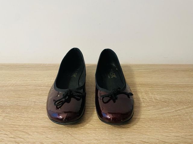 Zapatos Bailarina Charol Mujer Negro/Morado