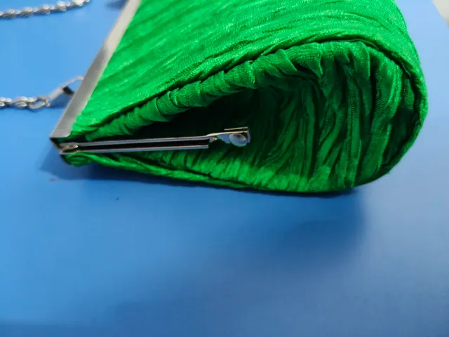 Bolso de fiesta verde