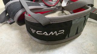 Arnés de escalada marcs Camp