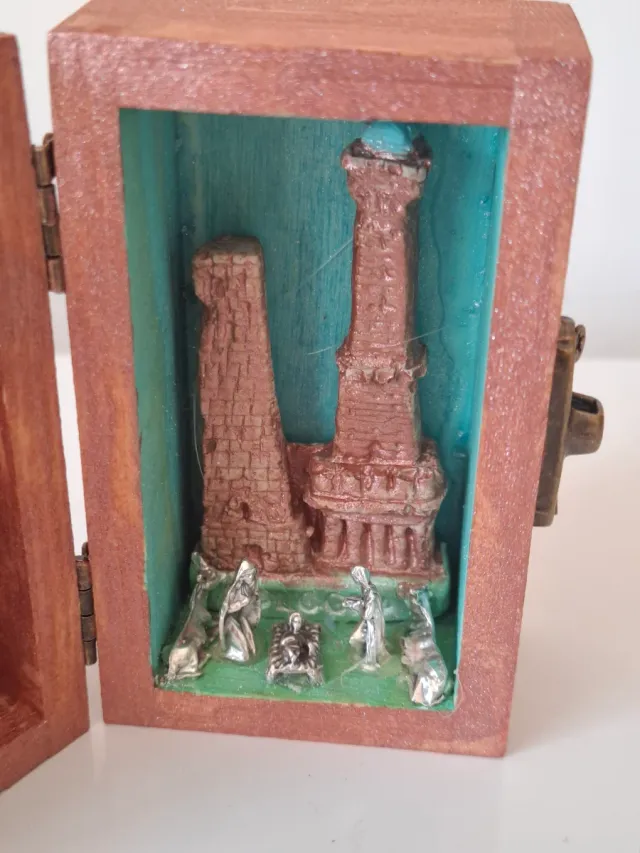 Scatolina con presepe Bologna