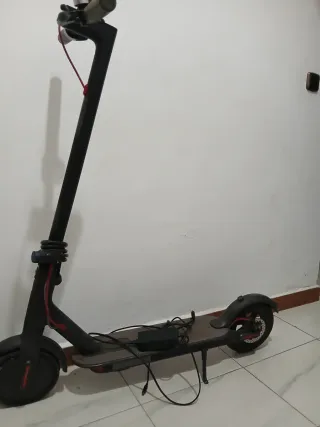 Patinete Eléctrico Negro negociable no le faltanad