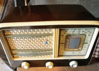 Radio antigua Inter - Válvulas - Años 50