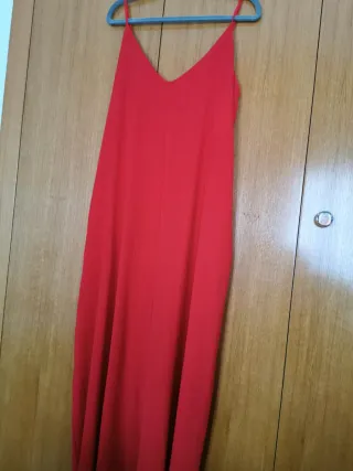 Mono rojo con bolsillos