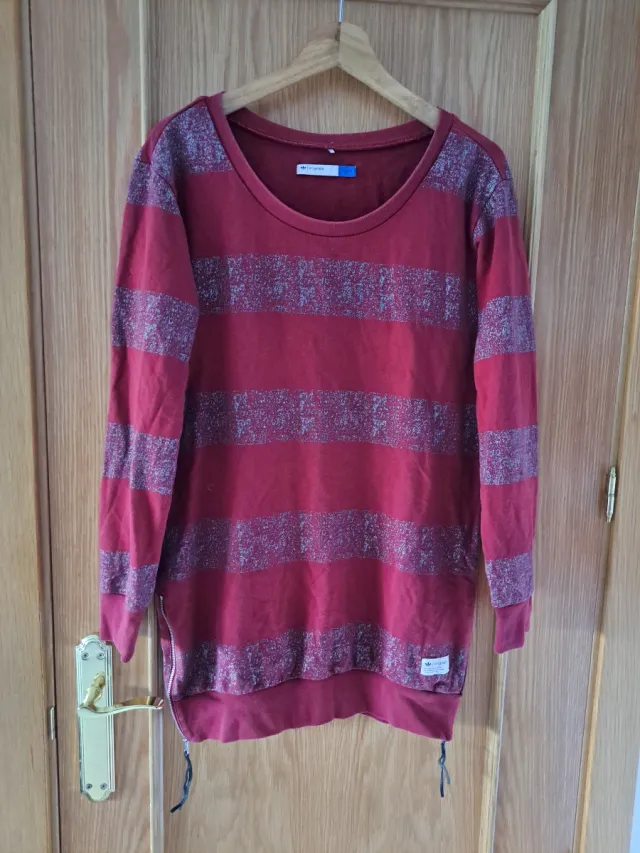 Jersey Adidas Rayas Rojas y Plateadas