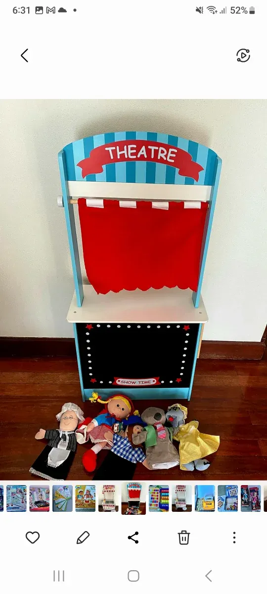 Teatro /Mercado de madera de juguete.