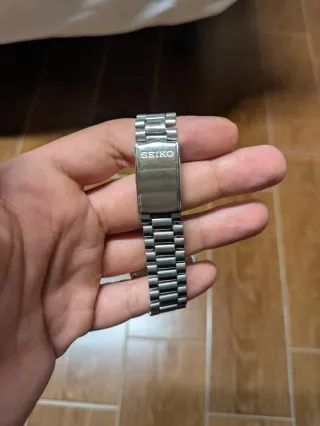 Reloj Seiko 7S26-6000 Plata y Blanco