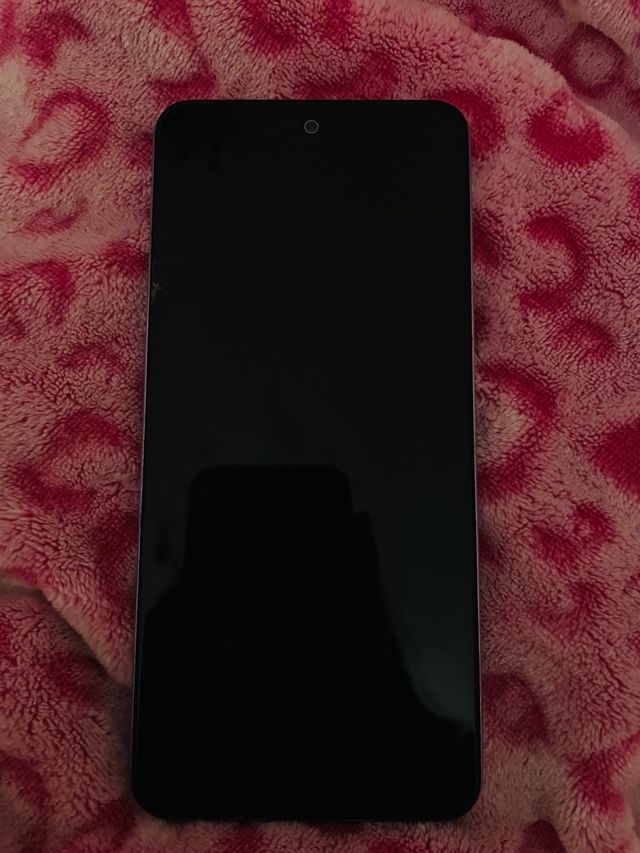 Móvil Vivo V2337 Morado *NO enciende*