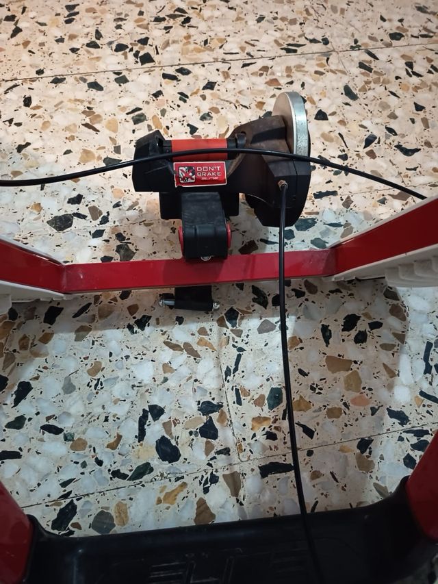 Rodillo Elite para bicicleta 
