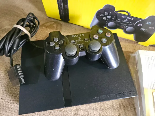 Ps2 Sony com caixa e comando