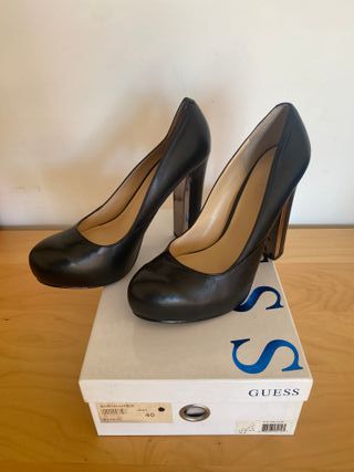 Tacones Guess Negros Talla 40