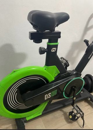Bicicleta Indoor DS06 Verde y Negra