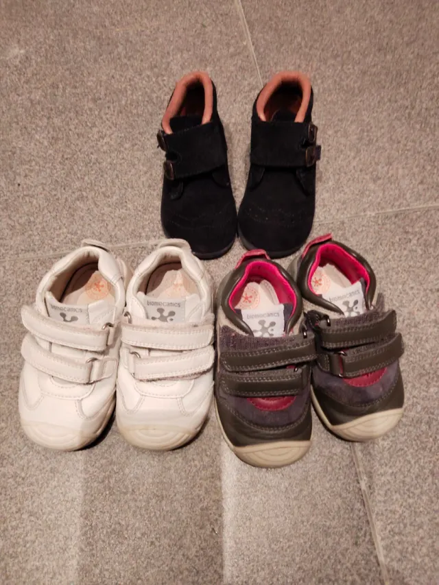 Lote 4 pares zapatos Biomecánica T22