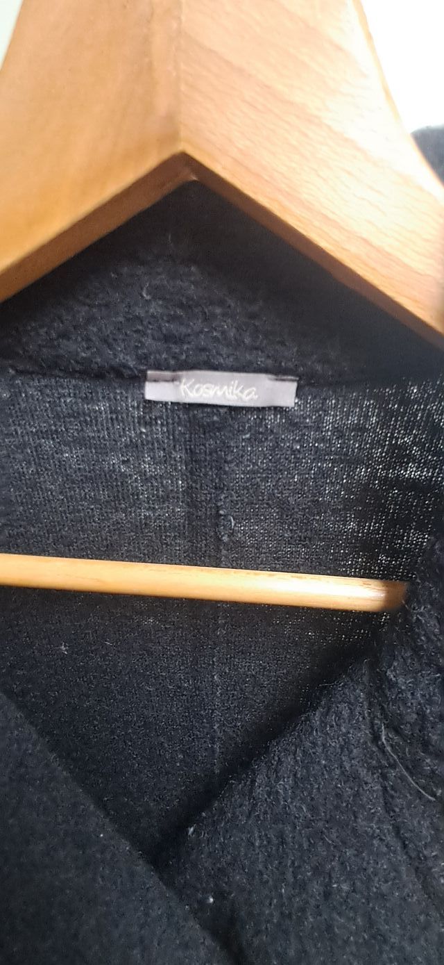 Chaqueta negra corta