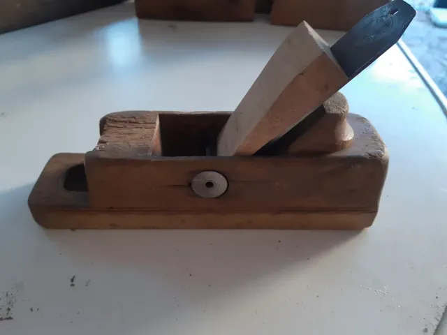 7 Spazzole da carpentiere in legno