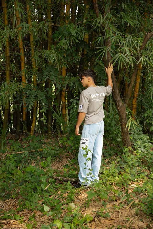 Camiseta Auwra gris con parche NFC, S/M/L/XL