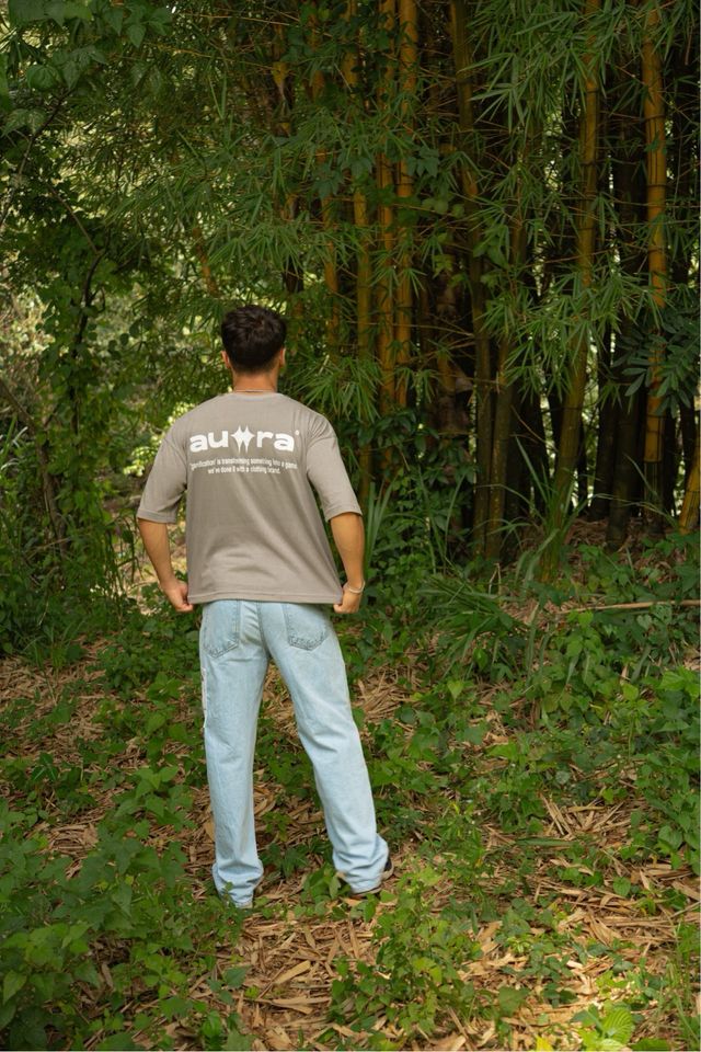 Camiseta Auwra gris con parche NFC, S/M/L/XL