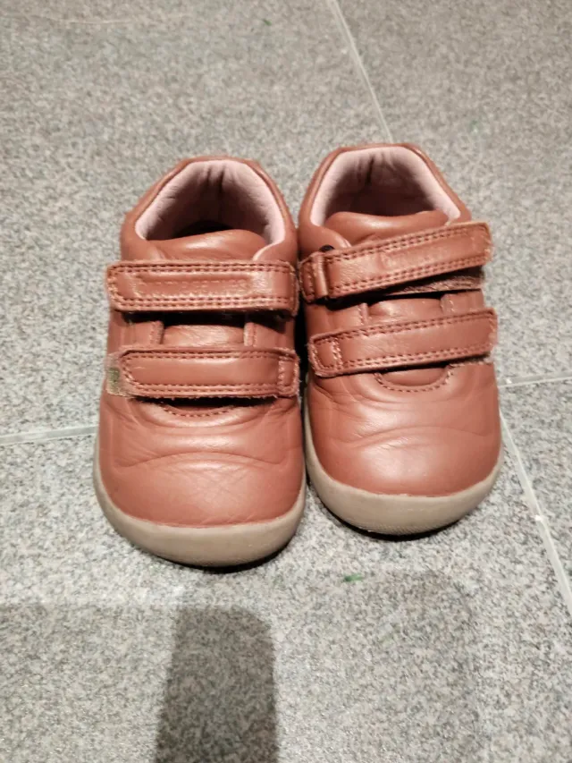 Zapatos blanditos talla 21