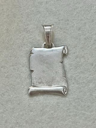 Colgante Plata Forma Pergamino