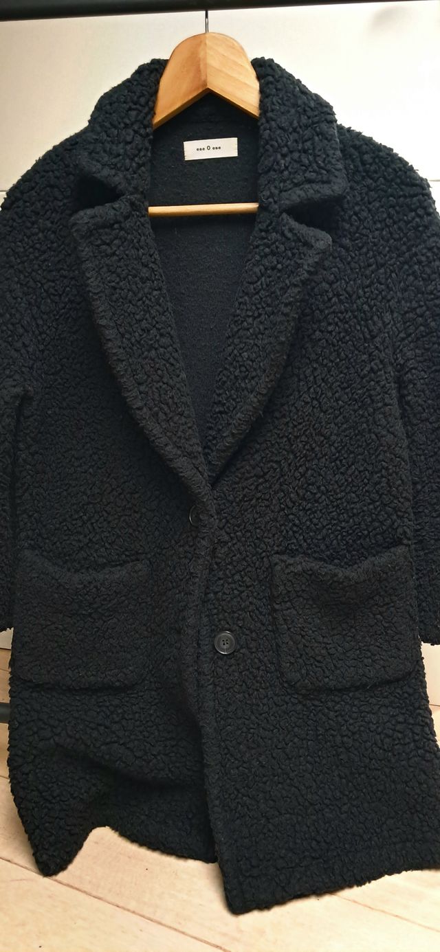 Abrigo Negro ese o ese Talla M