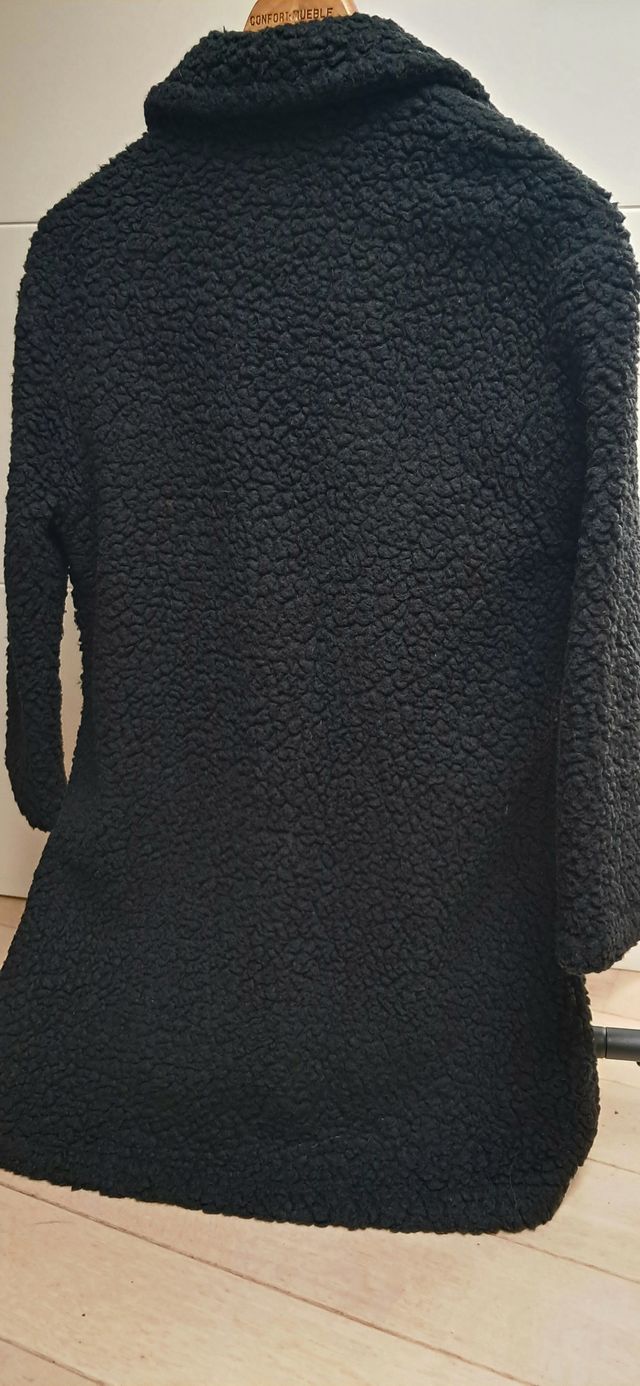 Abrigo Negro ese o ese Talla M