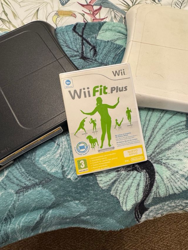 Nintendo Wii Fit Plus y Balance Board