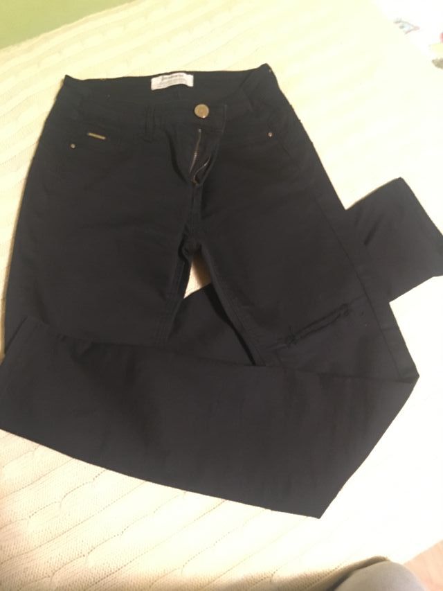 Pantalón slim fit negro Stradivarius