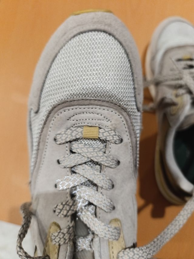 Deportivas grises y beige talla 41 marca hoff