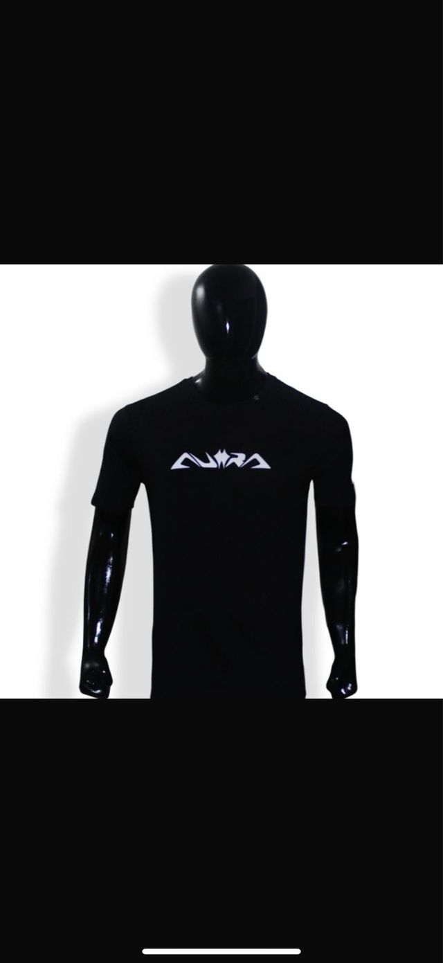 Camiseta negra Auwra XS/S/M/L/XL