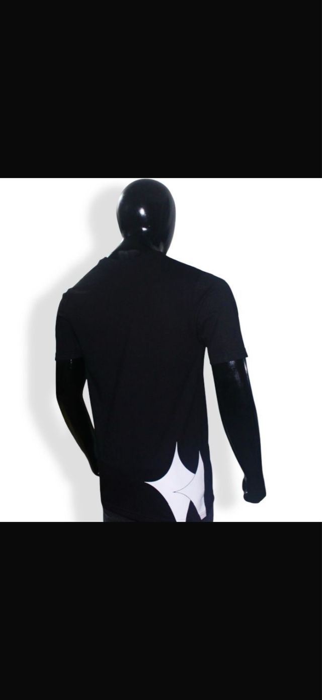 Camiseta negra Auwra XS/S/M/L/XL