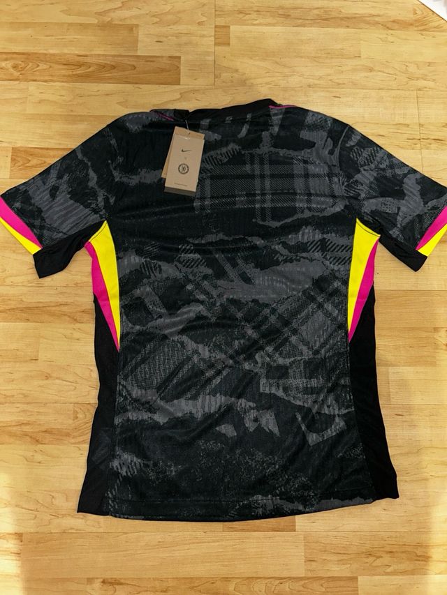 Camiseta Chelsea Nike Negra y Rosa