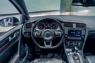 Volkswagen Golf GTI Performance (2015)