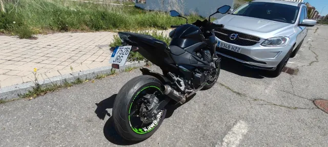 Kawasaki Z800e A2 limitada en papeles y físicament