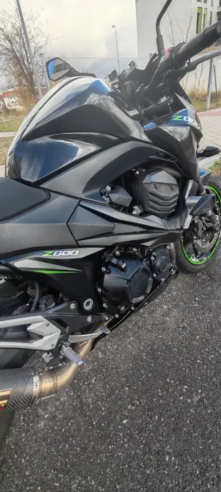 Kawasaki Z800e A2 limitada en papeles y físicament