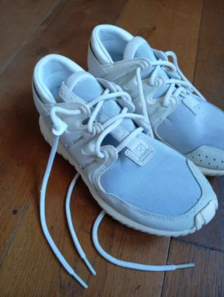 Adidas Tubular Beige/Blanco